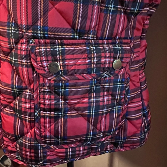 St.Johns Bay Women’s Red Plaid Vest - Picture 2 of 5